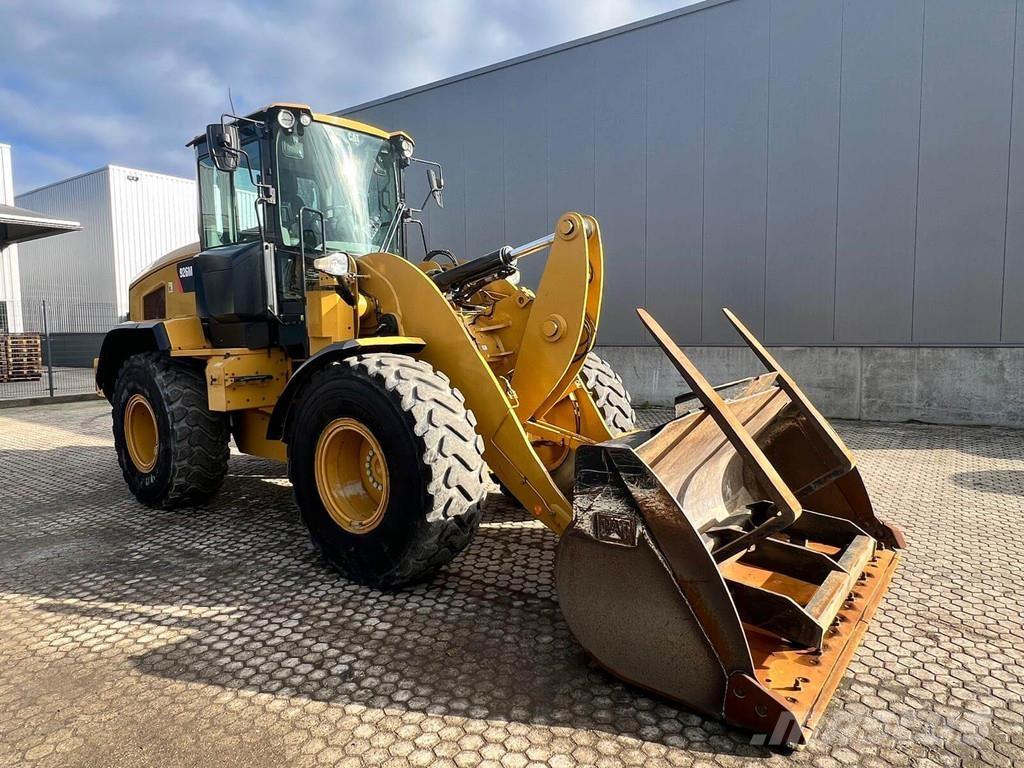 CAT 926M Wheel loaders