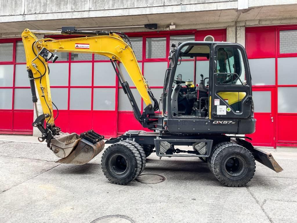 Doosan DX 57 W-5 Wheeled excavators