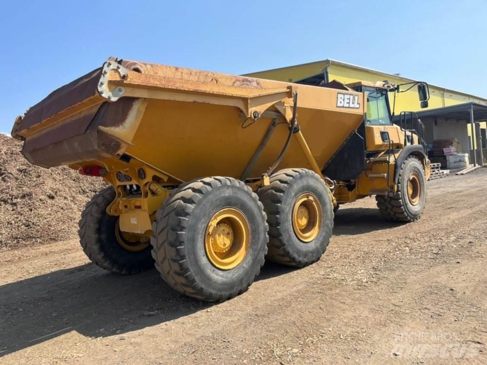 Bell B30E Articulated Haulers
