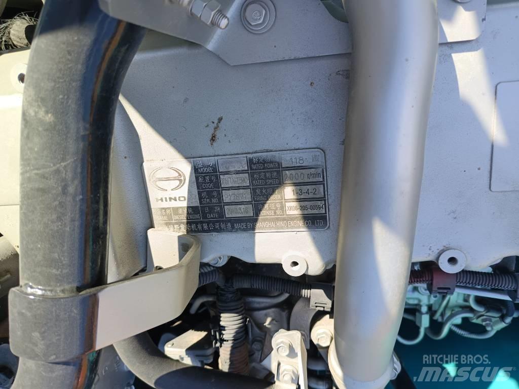 Kobelco SK200D Crawler excavators