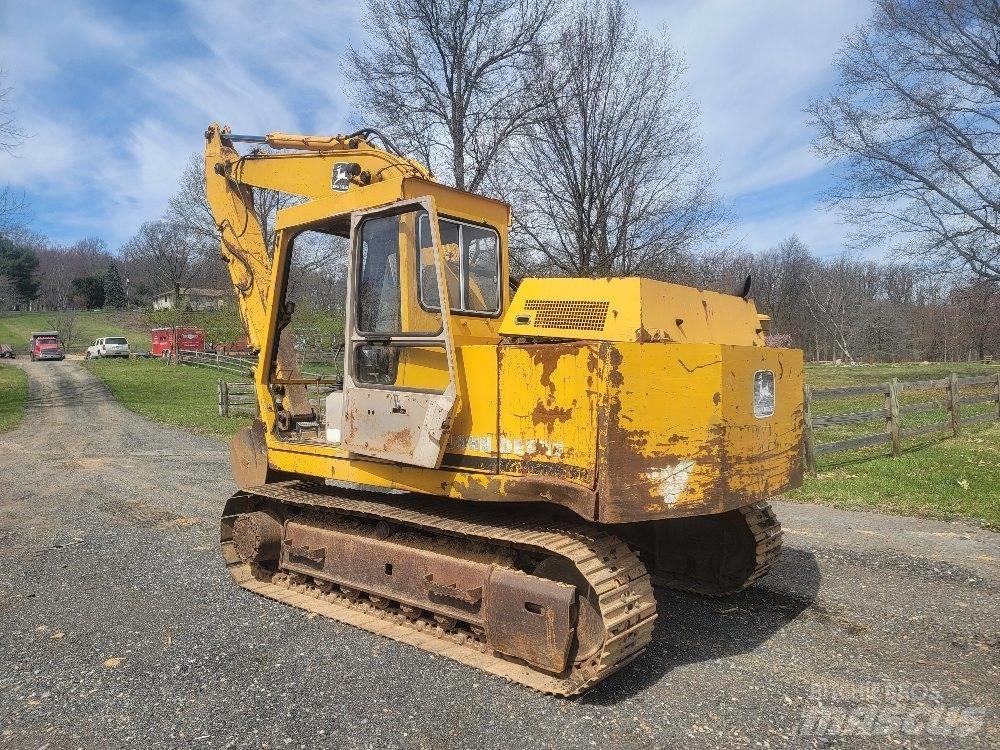 John Deere 490 Crawler excavators
