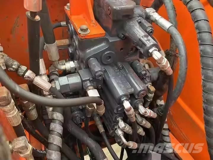 Doosan DH 80 Crawler excavators