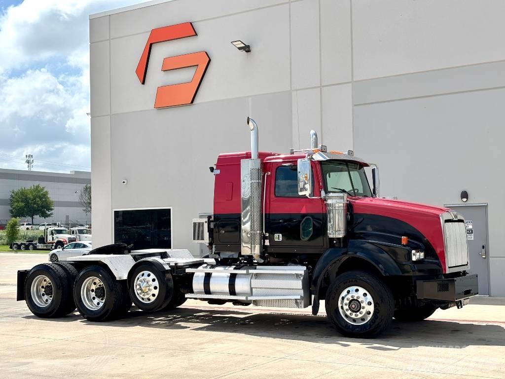 Western Star 4900 Prime Movers
