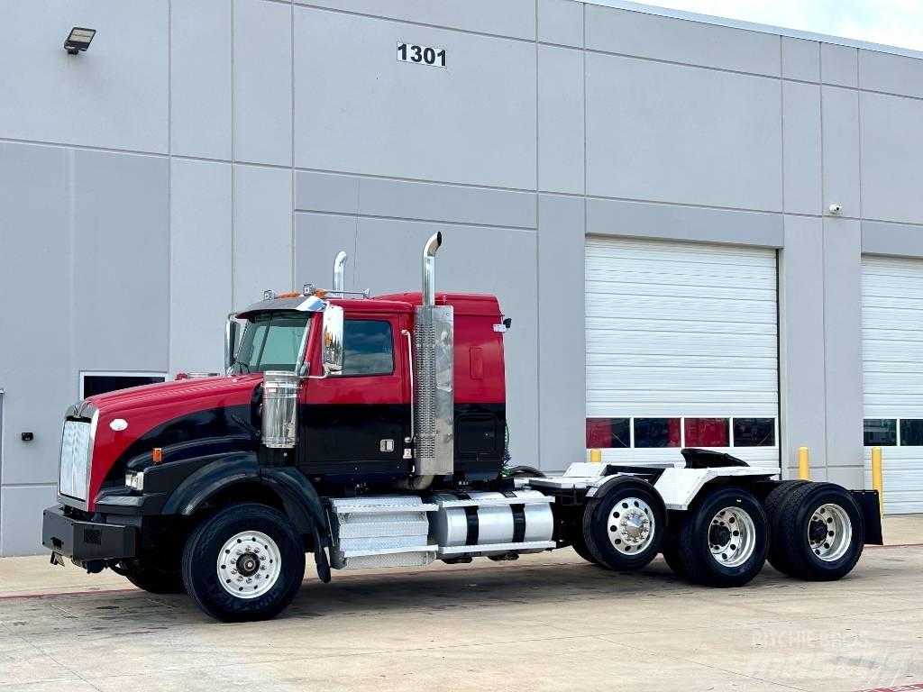 Western Star 4900 Prime Movers