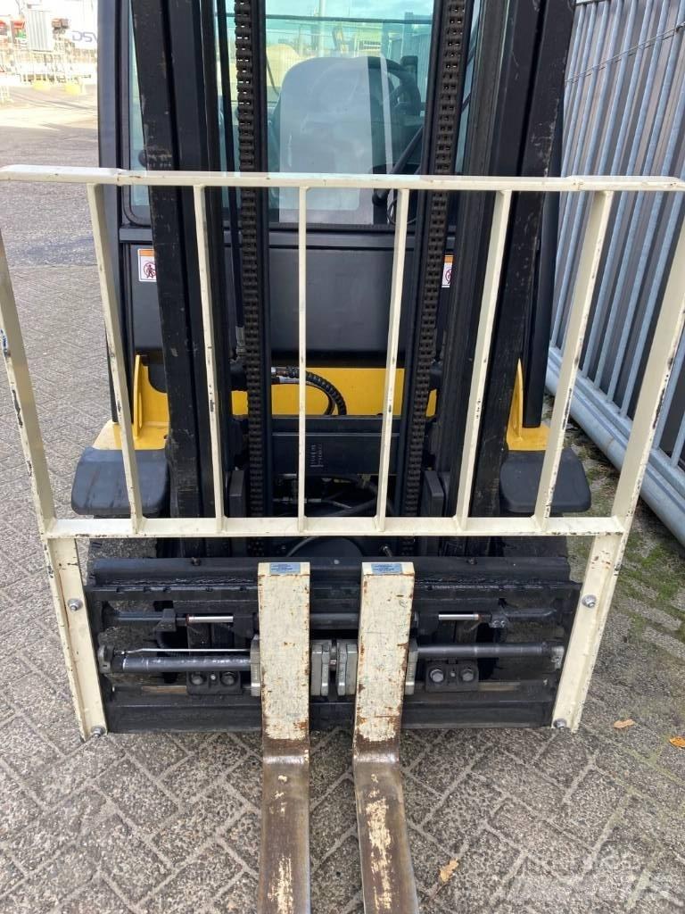Yale GLP25VX LPG trucks
