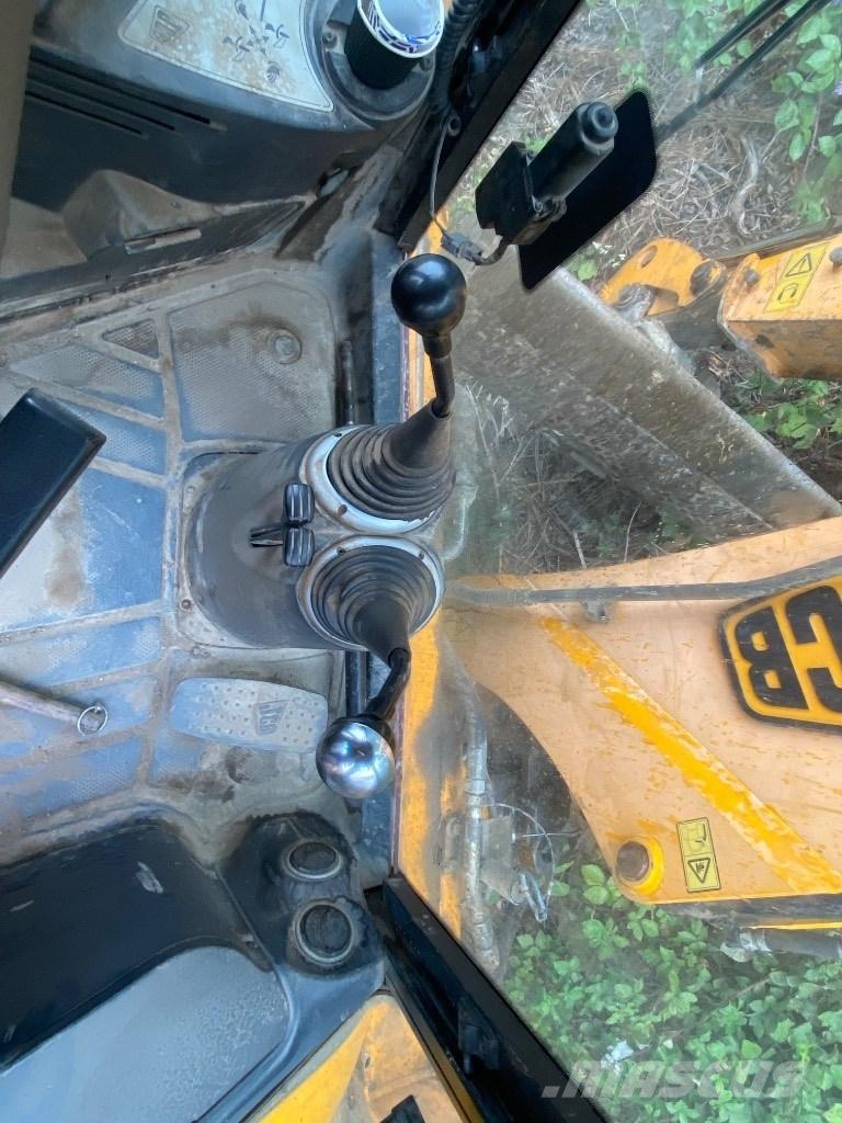 JCB 3 CX Backhoe