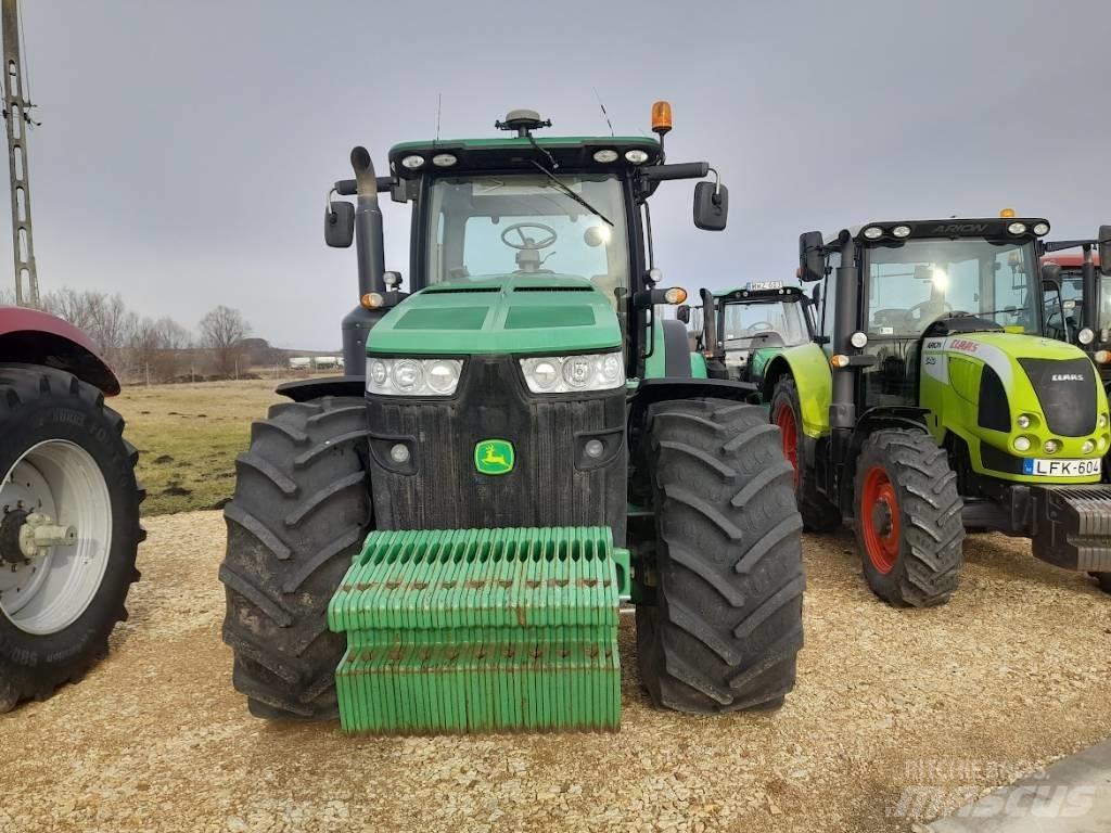 John Deere 8310 R Tractors
