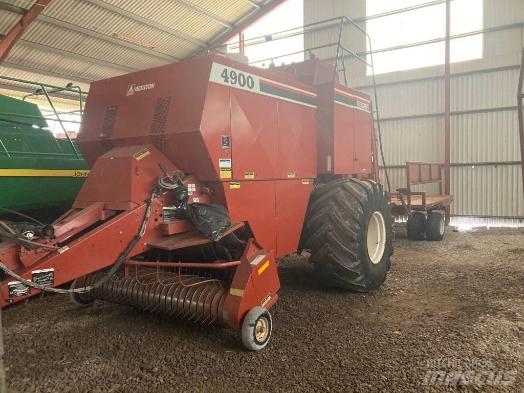 Hesston 4900 Square balers