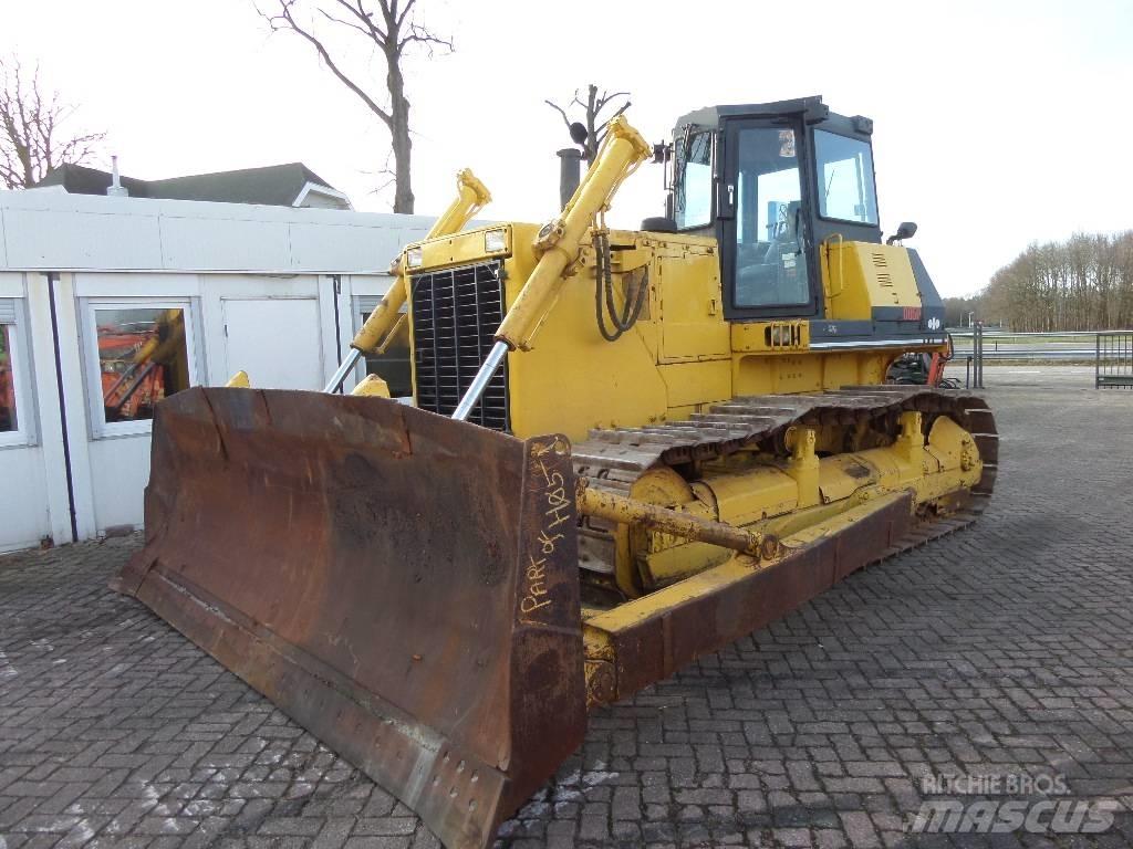 Komatsu D85P-21 Crawler dozers