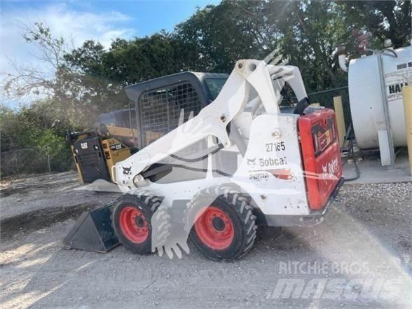 Bobcat S570 Skid steer loaders