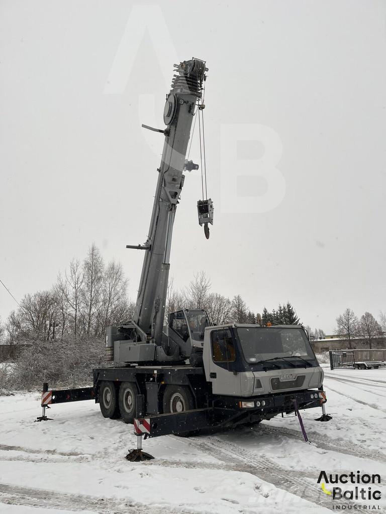 Grove GMK 3055 Truck mounted cranes