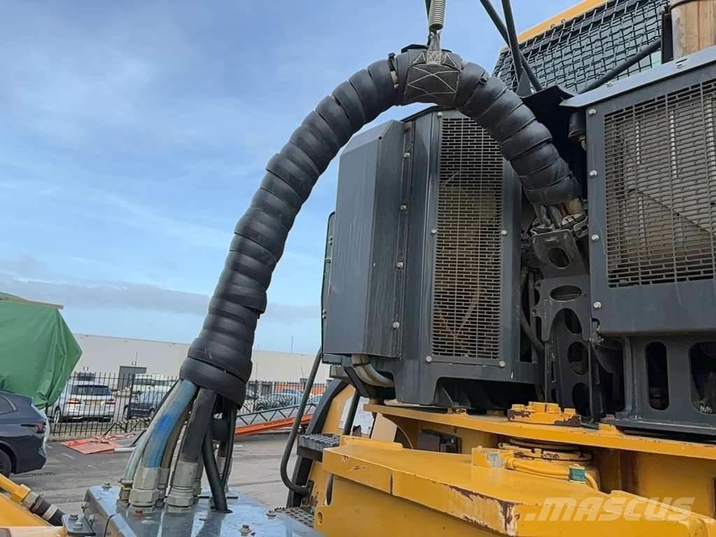 Bell B45E Articulated Haulers