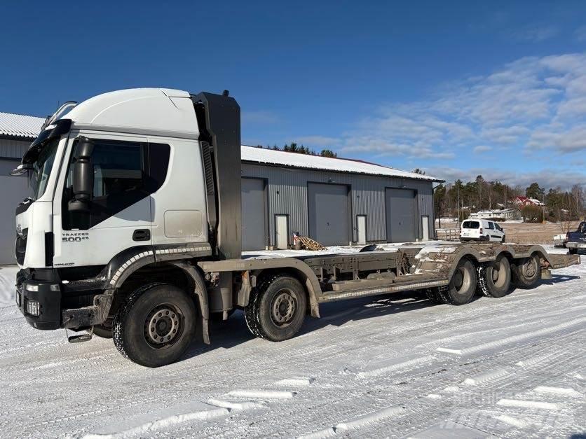 Iveco Trakker Forest machine transport trucks