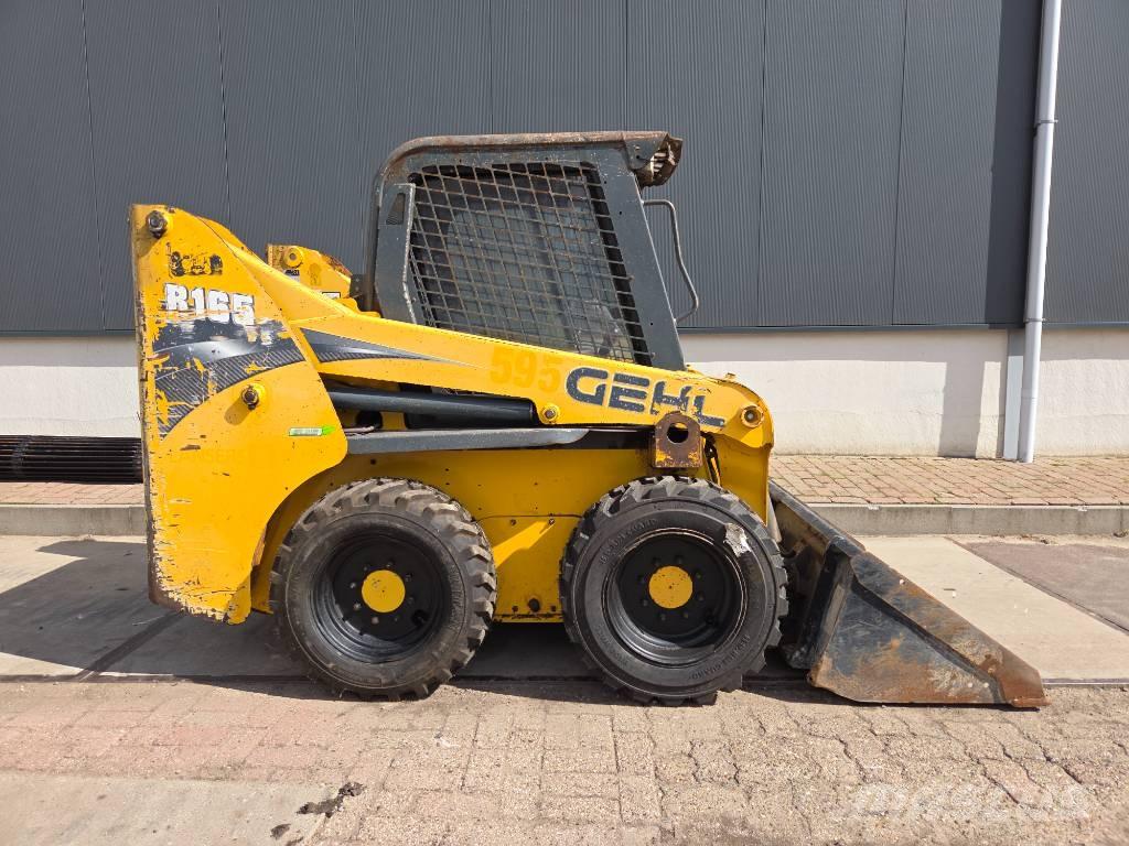 Gehl R 165 Joystick Skid steer loaders