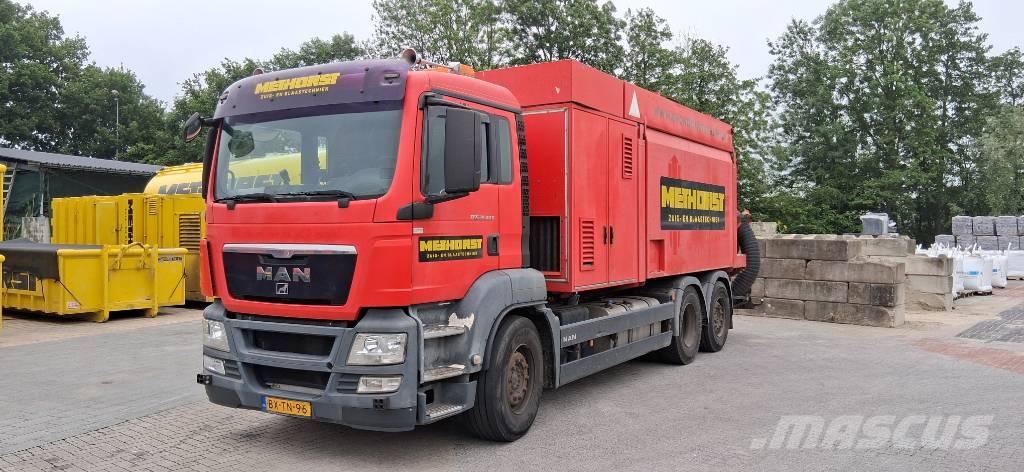 MAN TGS 28.440 Commercial vehicle