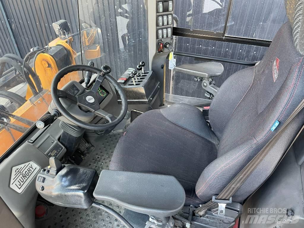 Ljungby L 9 Wheel loaders