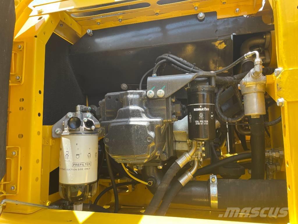 Komatsu PC 220 Crawler excavators