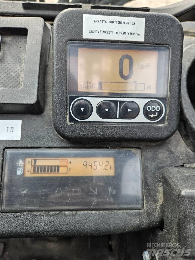 Toyota 02-8 FDF 25 Diesel trucks