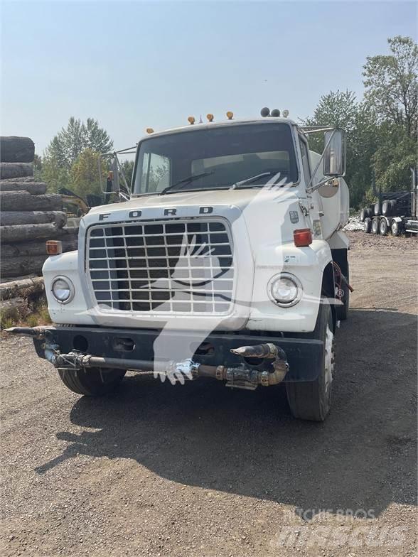 Ford 8000 Water bowser