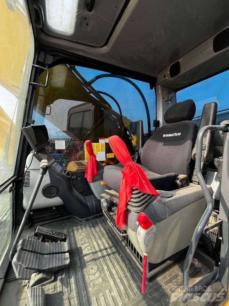 Komatsu PC 360 Crawler excavators