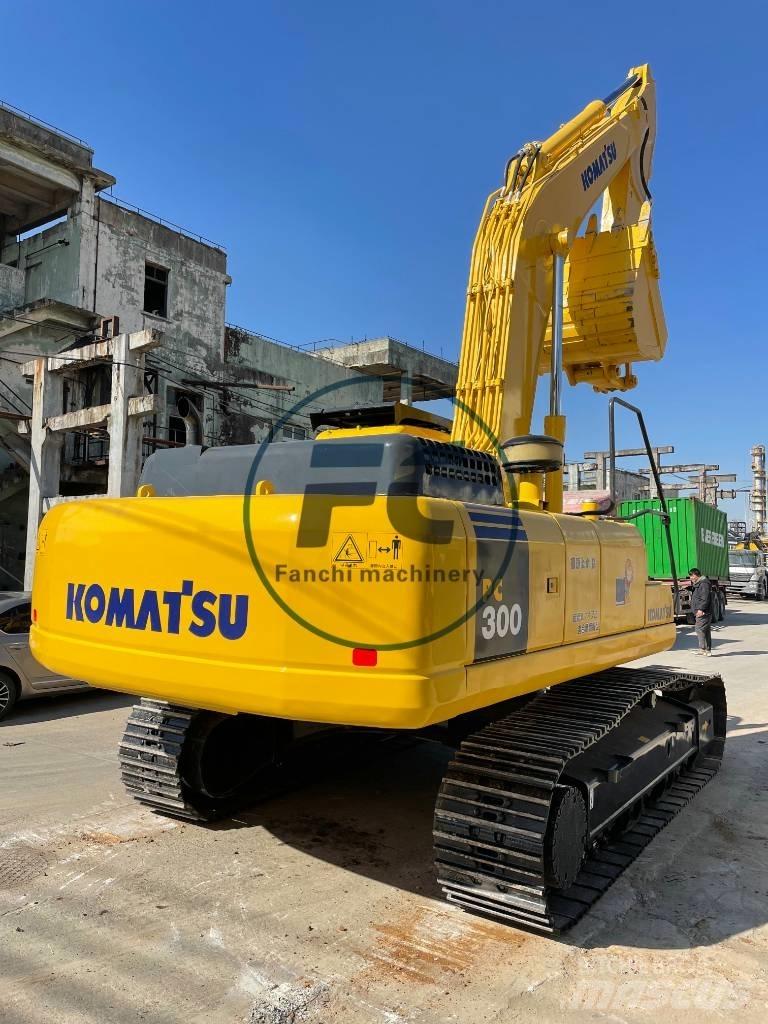 Komatsu PC 300 Crawler excavators