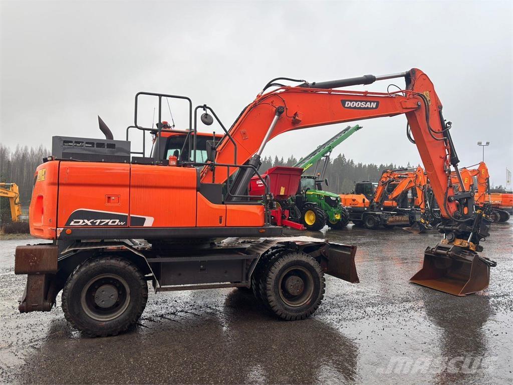 Doosan DX170W-5 Wheeled excavators
