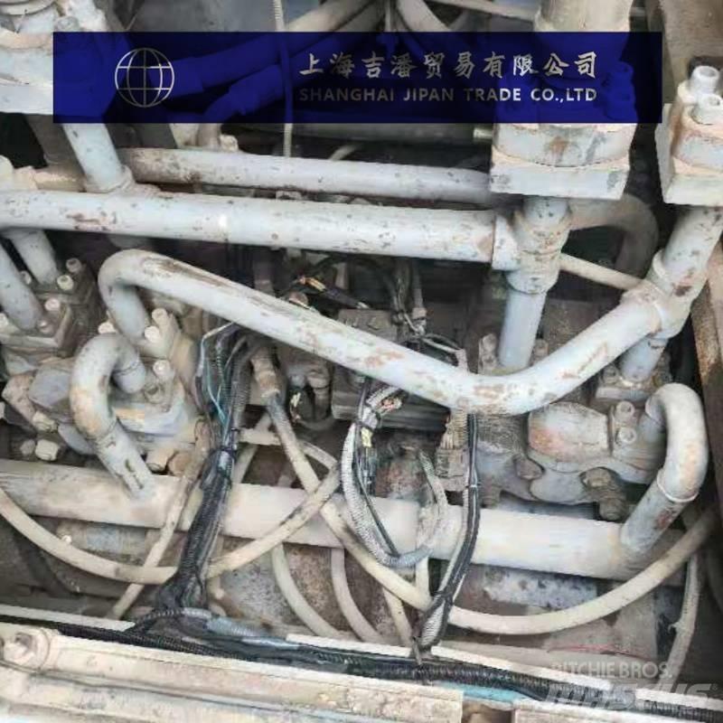 Kobelco 7080 Track mounted cranes