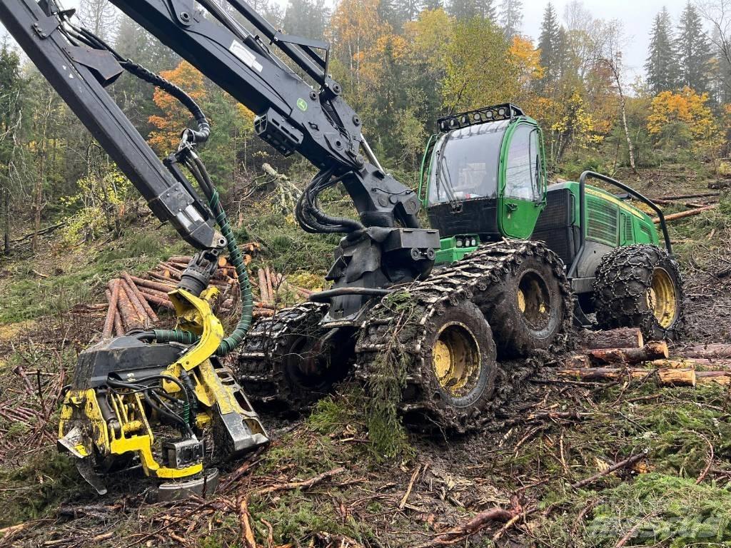 John Deere 1270 E Harvesters