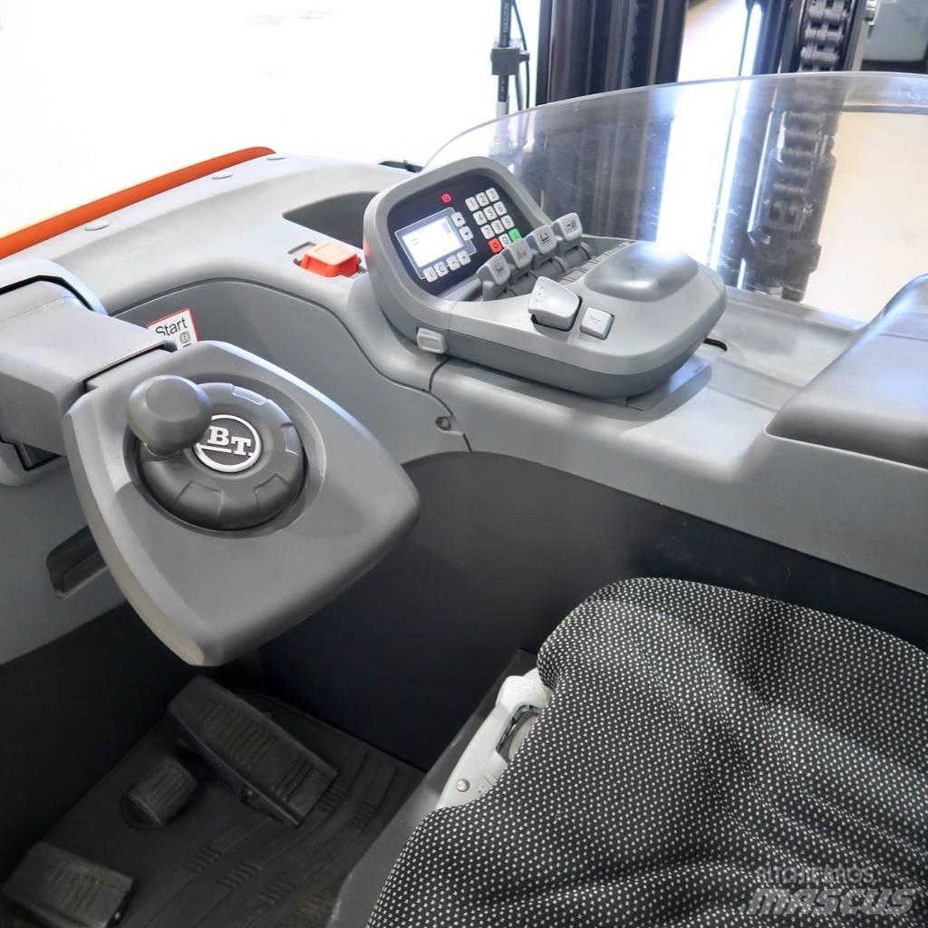 Toyota RRE140B Reach truck