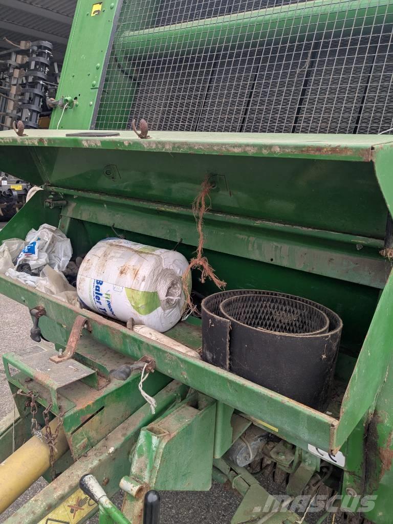 John Deere 580 Round balers