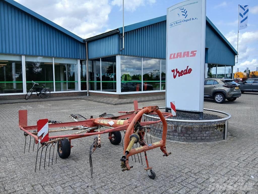 Kuhn GA 301 Windrowers