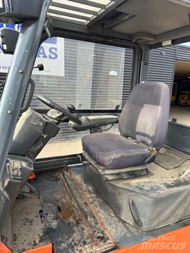 Toyota FBT35 Electric forklift trucks