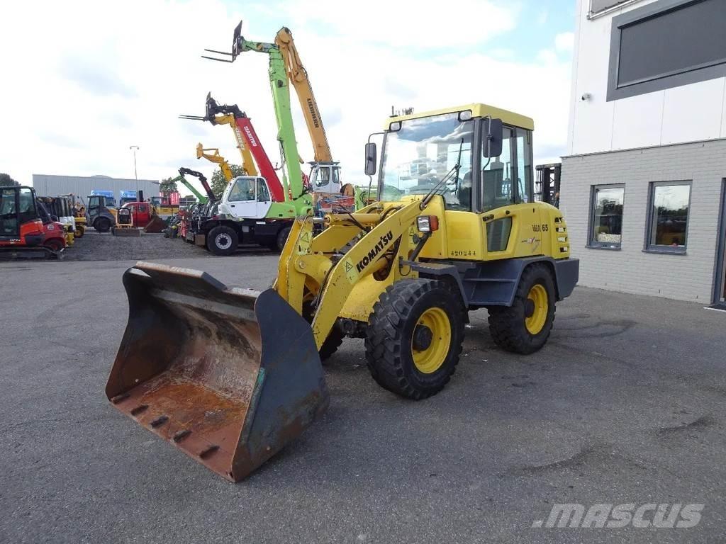 Komatsu WA65-3 Wheel loaders