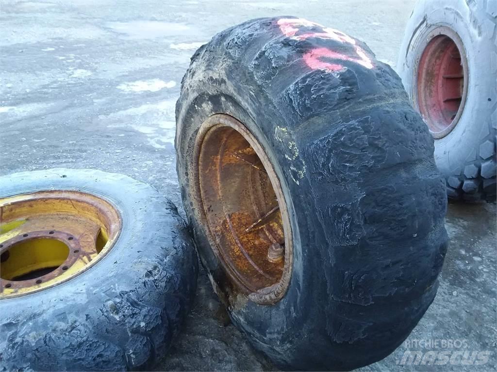LS 17,5x25 Tyres, wheels and rims