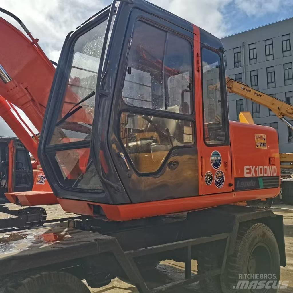 Hitachi EX 100 W D Wheeled excavators