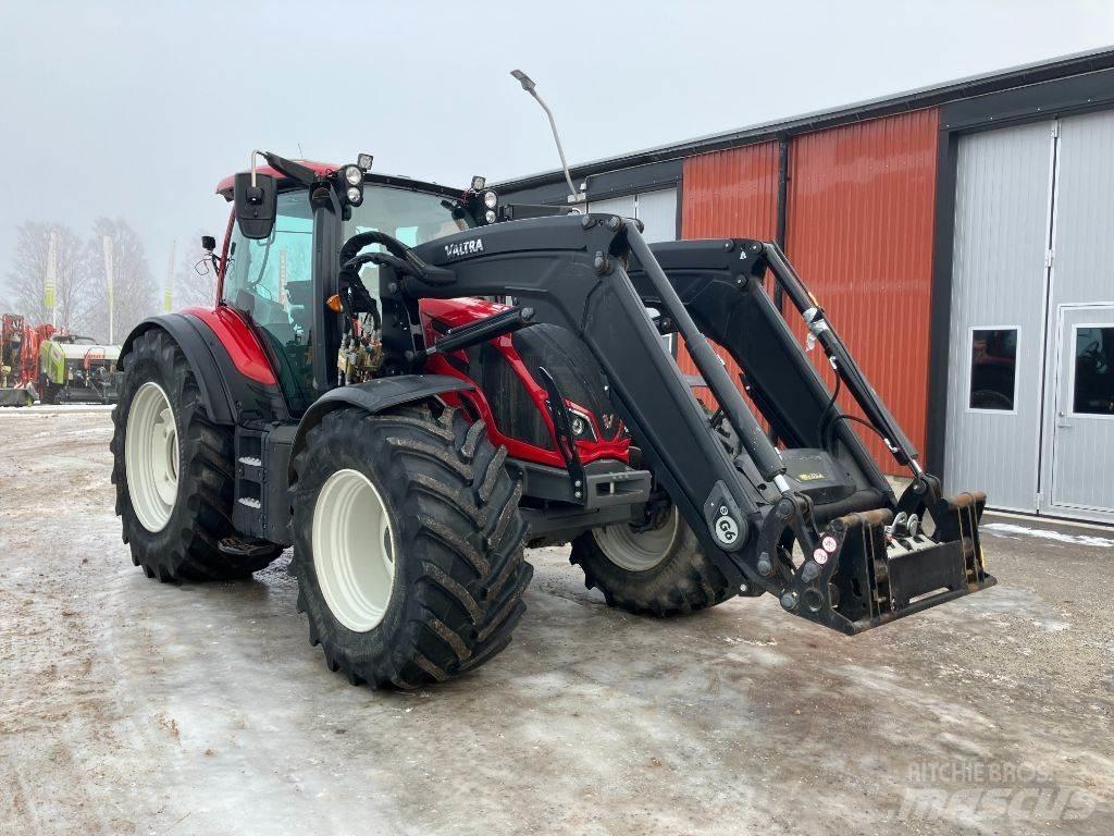 Valtra N174D Tractors