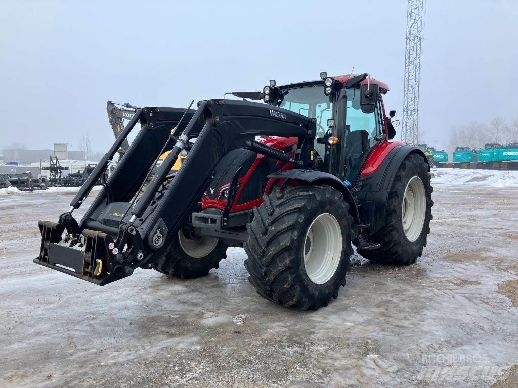 Valtra N174D Tractors
