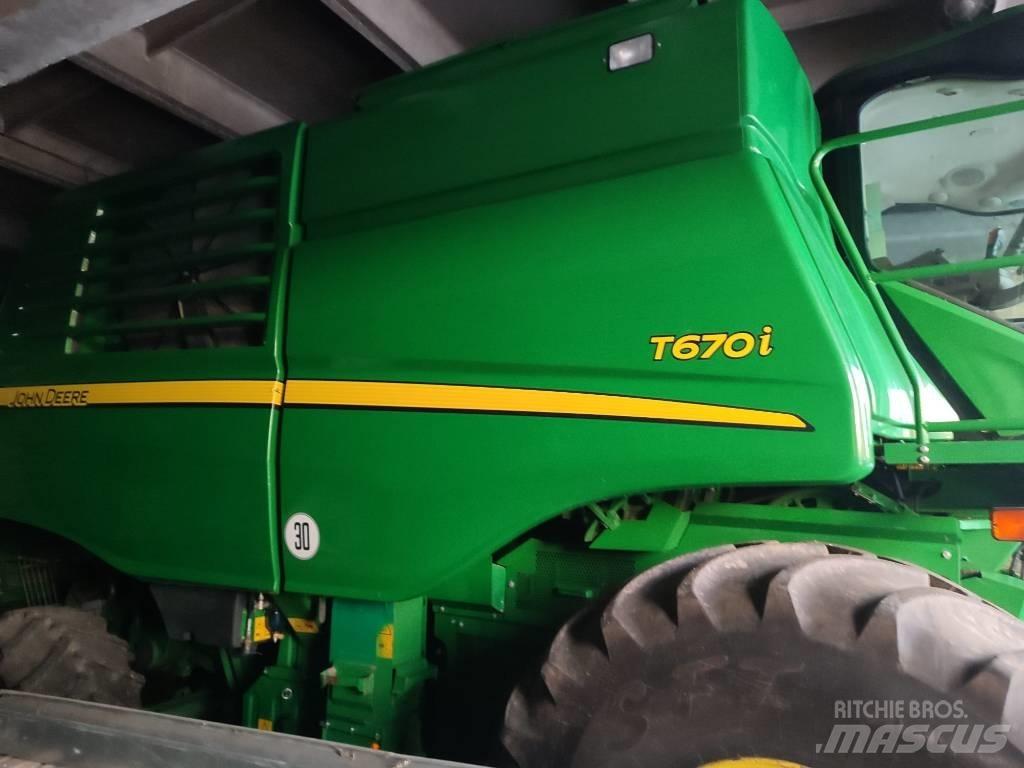 John Deere T 670 i Combine harvesters