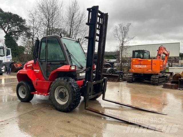 Manitou M 30.2 Rough terrain truck