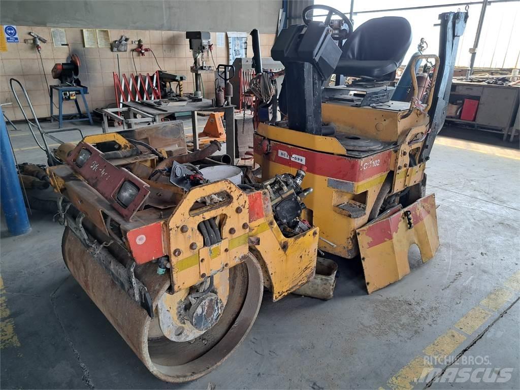 Dynapac CC102 Other