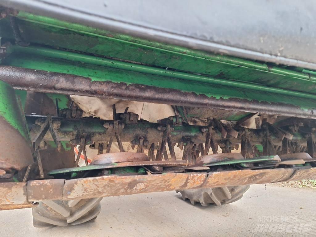 John Deere 131 Mower-conditioners