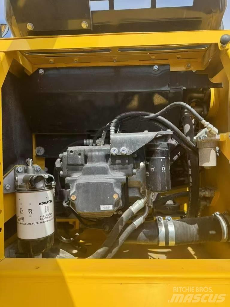 Komatsu 240LC-8 Crawler excavators