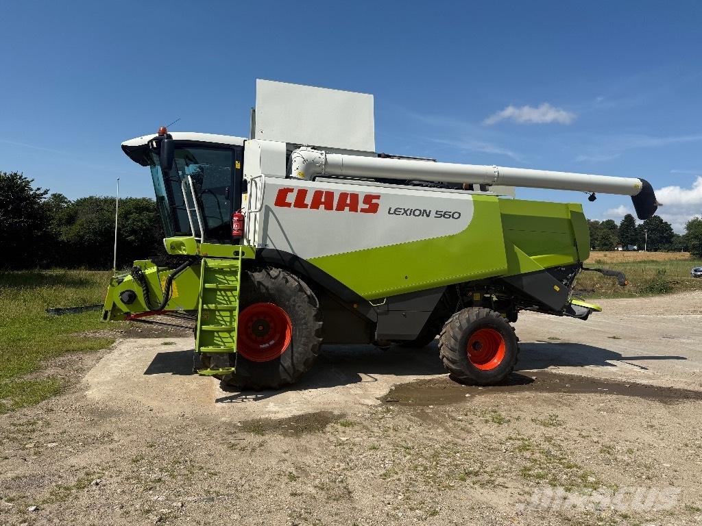CLAAS Lexion 560 Combine harvesters