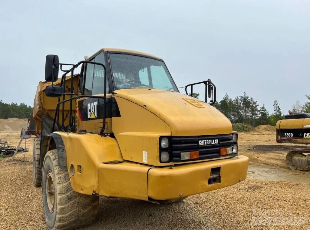 CAT 730 Articulated Haulers