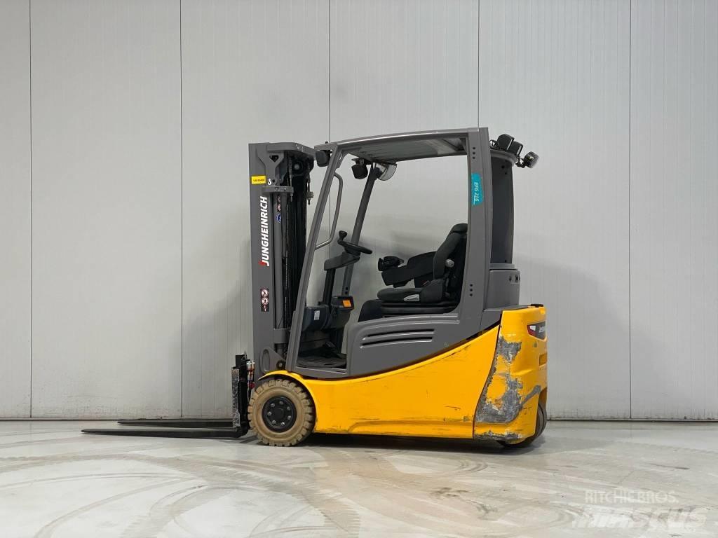 Jungheinrich EFG216 Electric forklift trucks