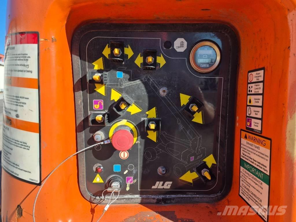 JLG M 600 JP Articulated boom lifts