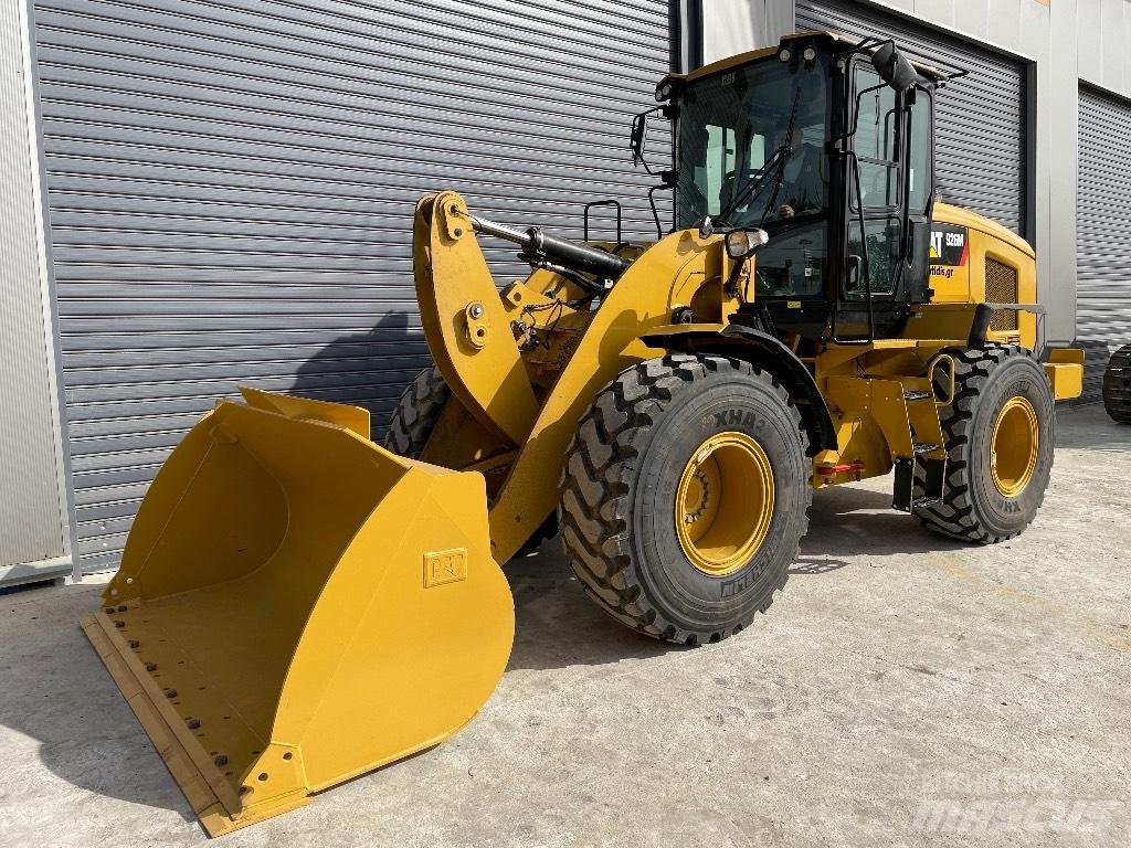 CAT 926M Wheel loaders
