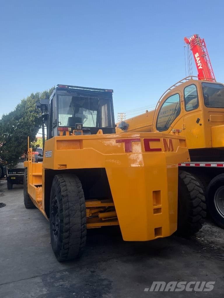 TCM FD 30 Diesel trucks