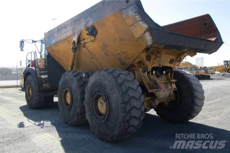 Bell B40E Articulated Haulers