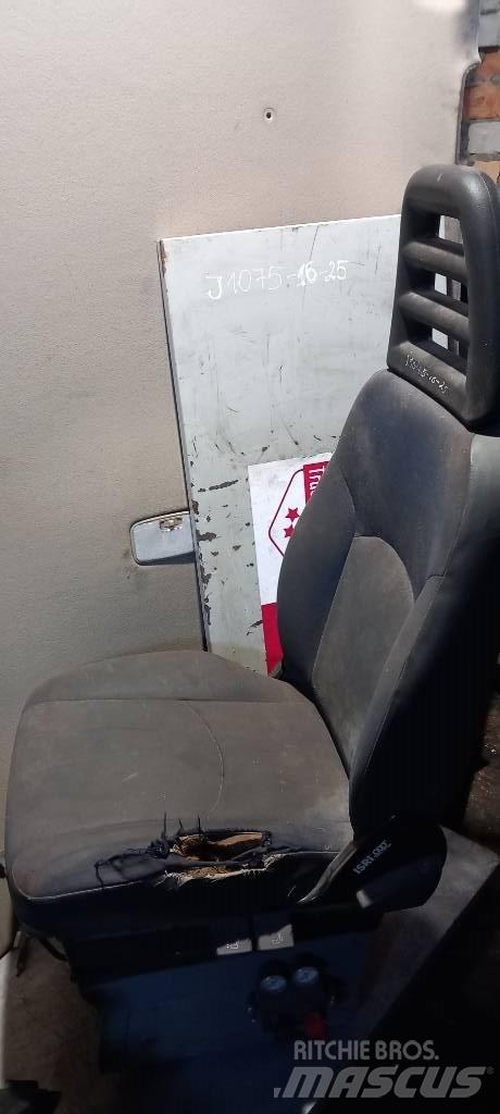 Iveco Daily.     3802247 Cabins and interior